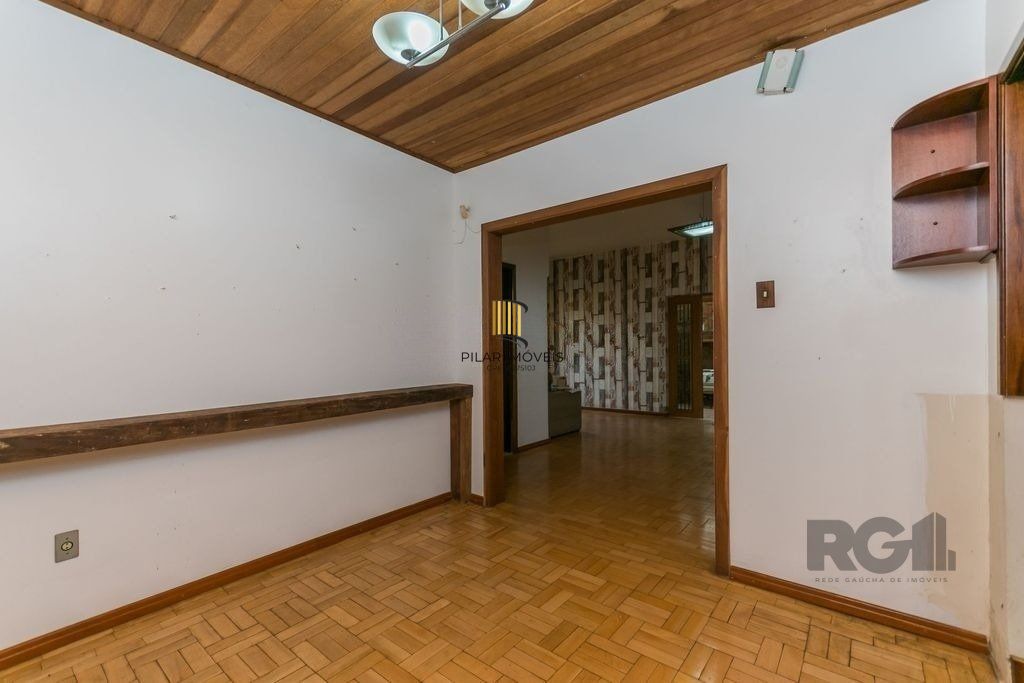 Excelente casa de 150m² com 3 dormitórios e 2 vagas.