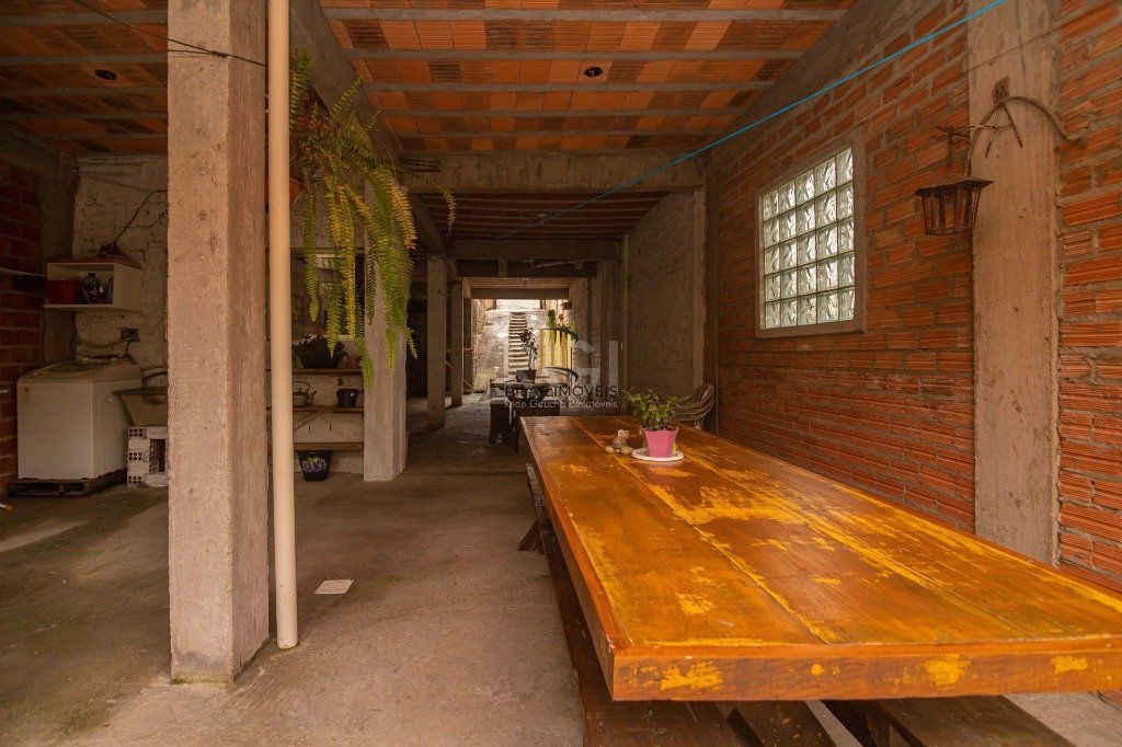 Casa 2 Dormitório(s) Bairro Bom Jesus