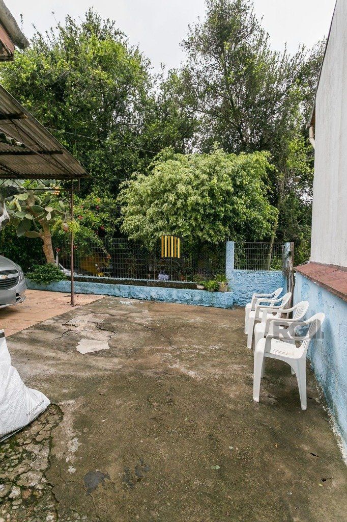 Casa 2 dormitórios no bairro Cristal