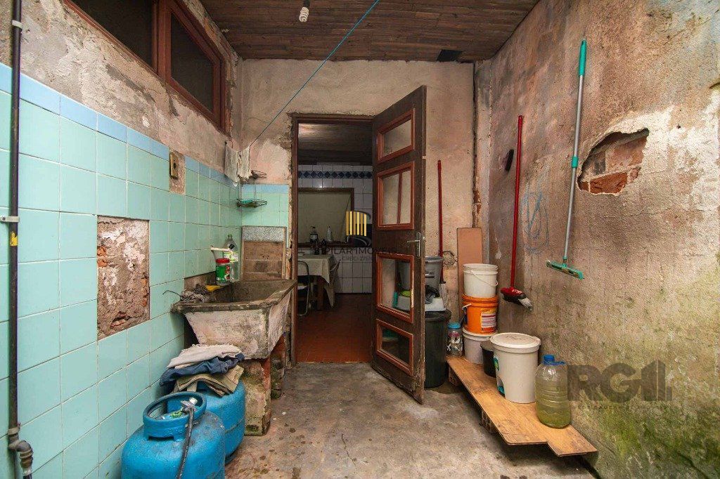 Casa 3 Dormitório(s) Bairro Sarandi