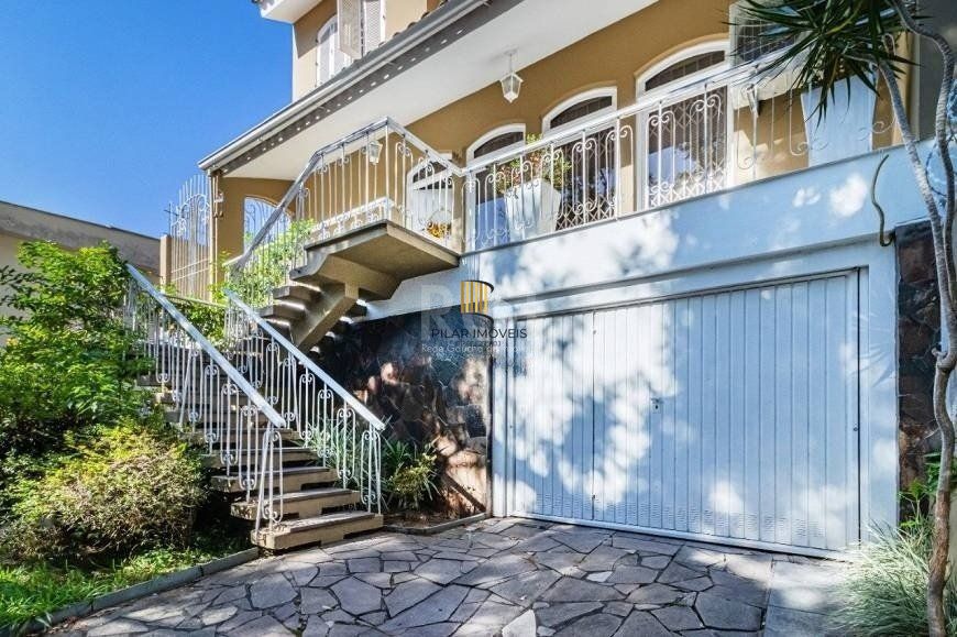 Excelente casa de 264m² com 4 dormitórios no bairro Menino Deus - Pilar Imóveis