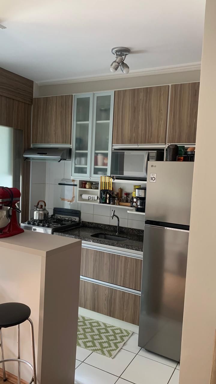 Apartamento de 2 dormitórios com 1 vaga de garagem escriturada, na Rua Dom Vital, Bairro Glória.