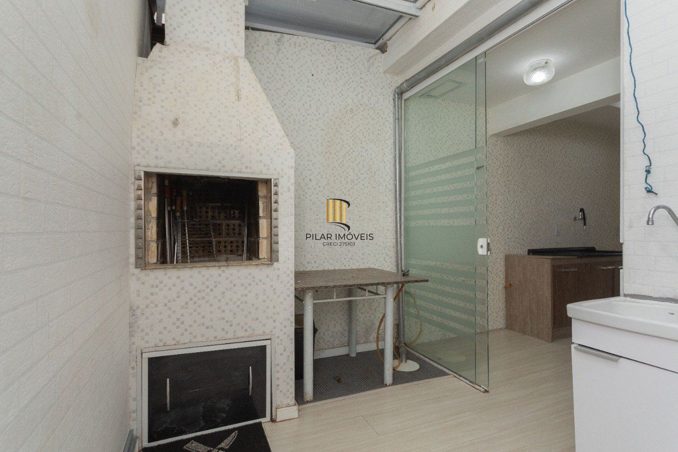 Casa em Condomínio de 3 dormitórios  à venda em Sarandi, Porto Alegre.