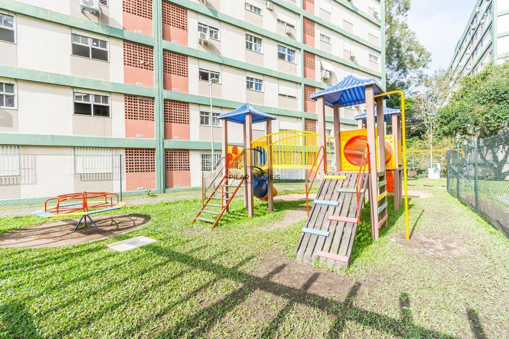 Apartamento Térreo 2 dorms à venda Rua Felizardo Furtado, Petrópolis - Porto Alegre
