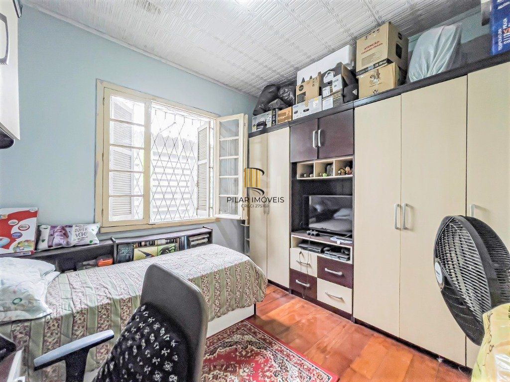 Casa para Venda - 212m², 3 dormitórios, 3 vagas - Azenha