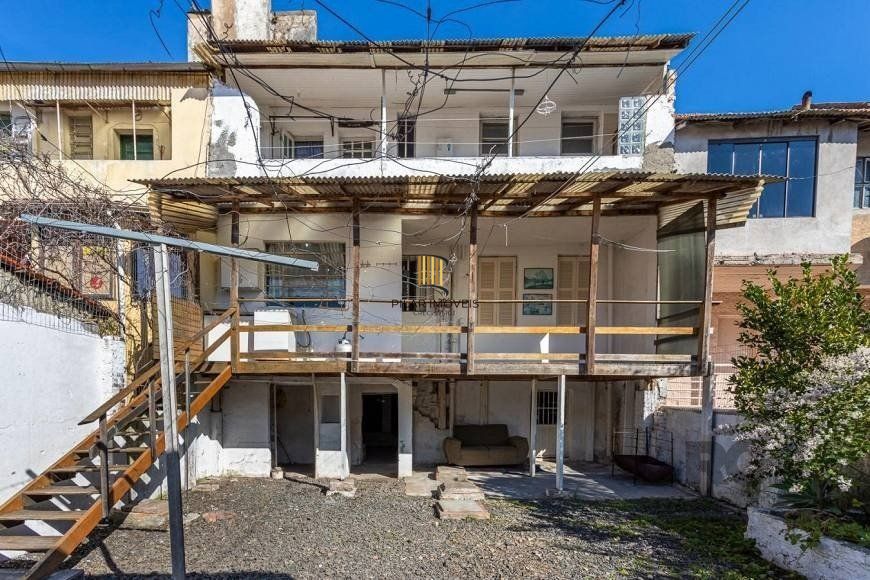 Casa 4 Dormitório(s) Bairro Medianeira