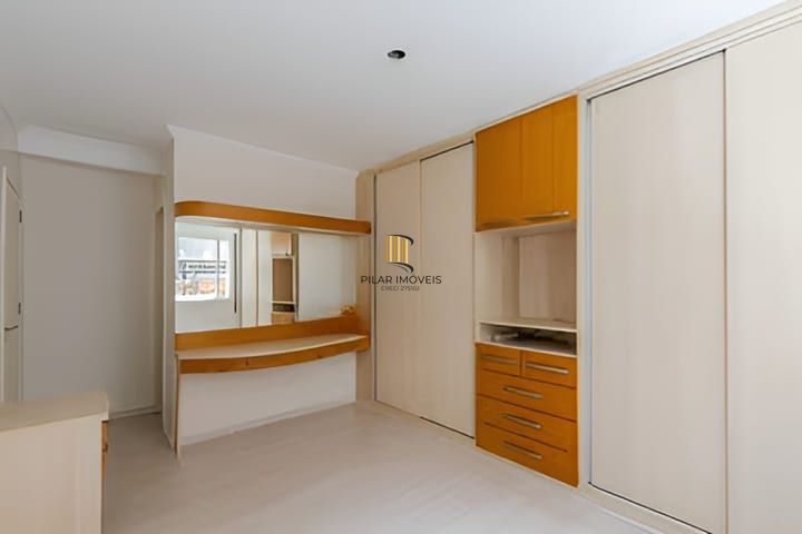 Apartamento de 2 dormitorios à venda em Bela Vista, Porto Alegre.