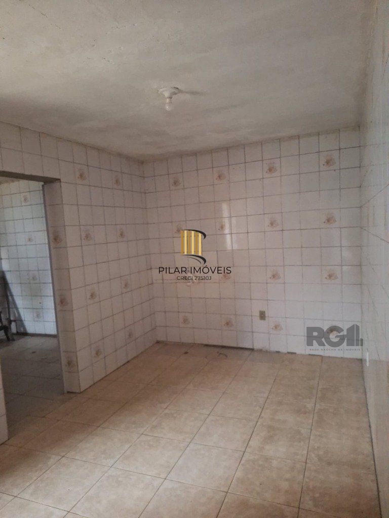 Casa 2 dormitórios no bairro Lomba do Pinheiro