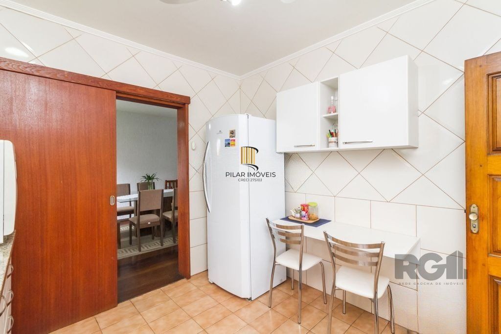 Casa 4 dormitórios no bairro  Aberta dos Morros