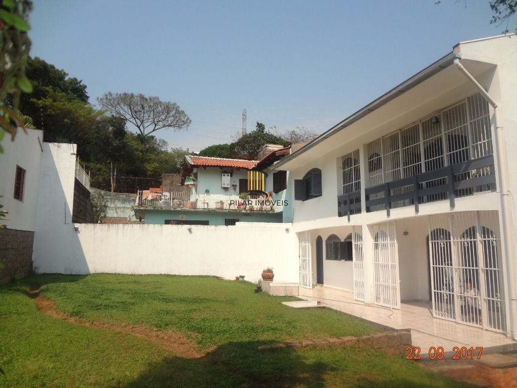 Casa para Venda - 365m², 4 dormitórios, sendo 2 suites, 6 vagas - Nonoai