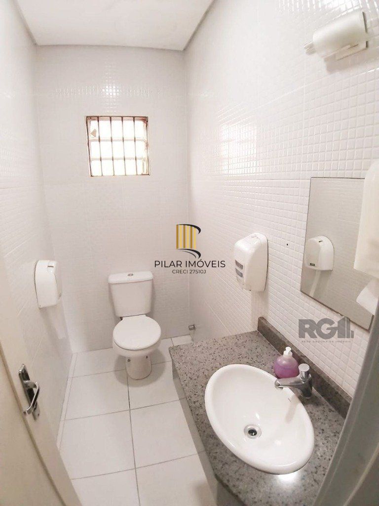 Casa comercial com 12 dormitórios no bairro Teresópolis