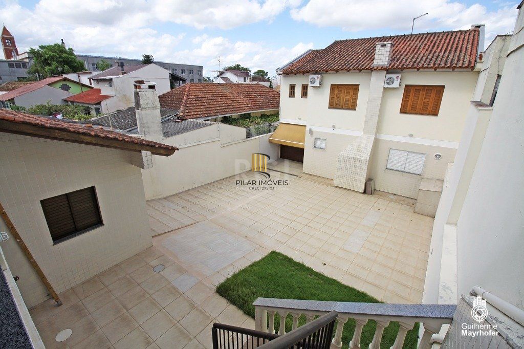 Casa para Venda - 246m², 3 dormitórios, sendo 2 suites, 3 vagas - Vila Ipiranga