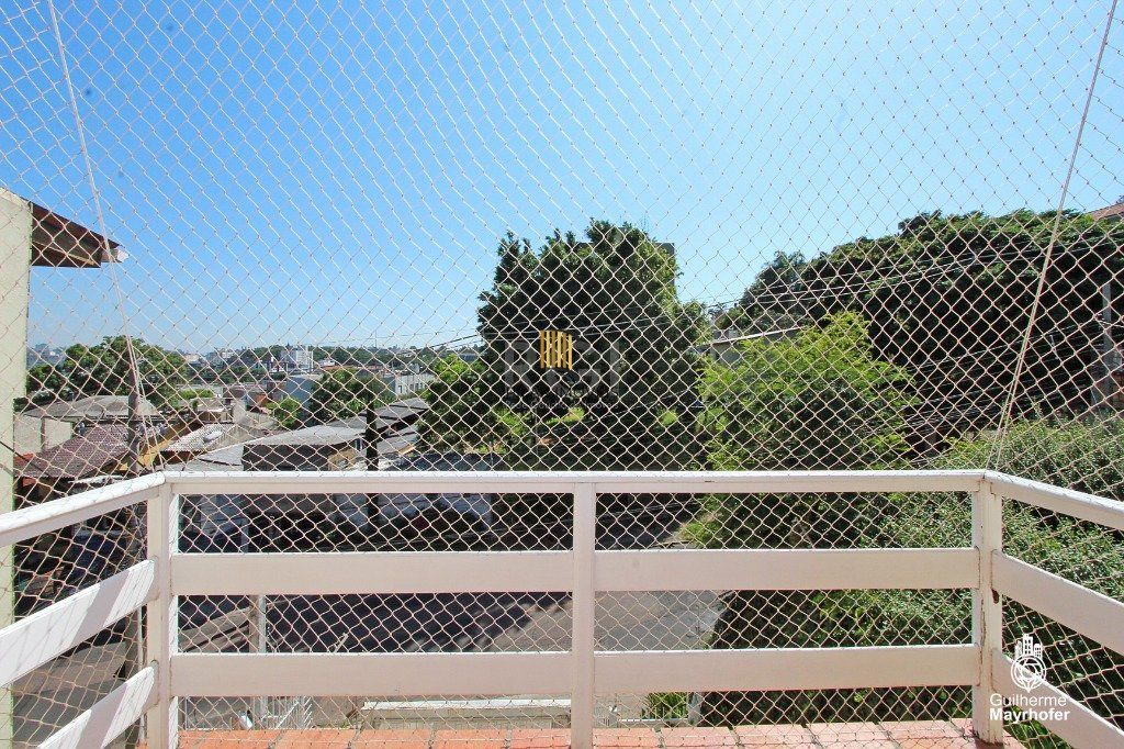 Casa para Venda - 240m², 5 dormitórios, sendo 1 suites, 3 vagas - Menino Deus