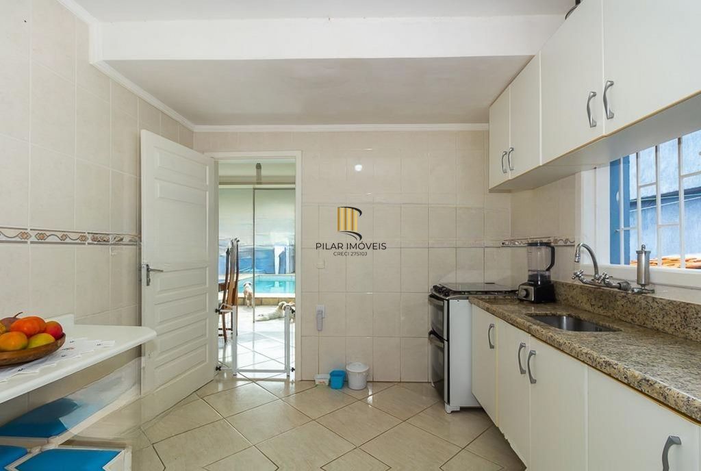 Casa de 4 dormitórios à venda no Bairro Ipanema - Porto Alegre