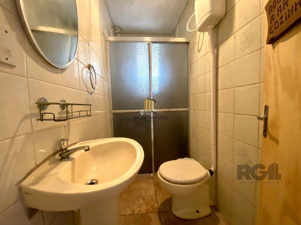 Casa 3 Dormitório(s) Bairro Glória