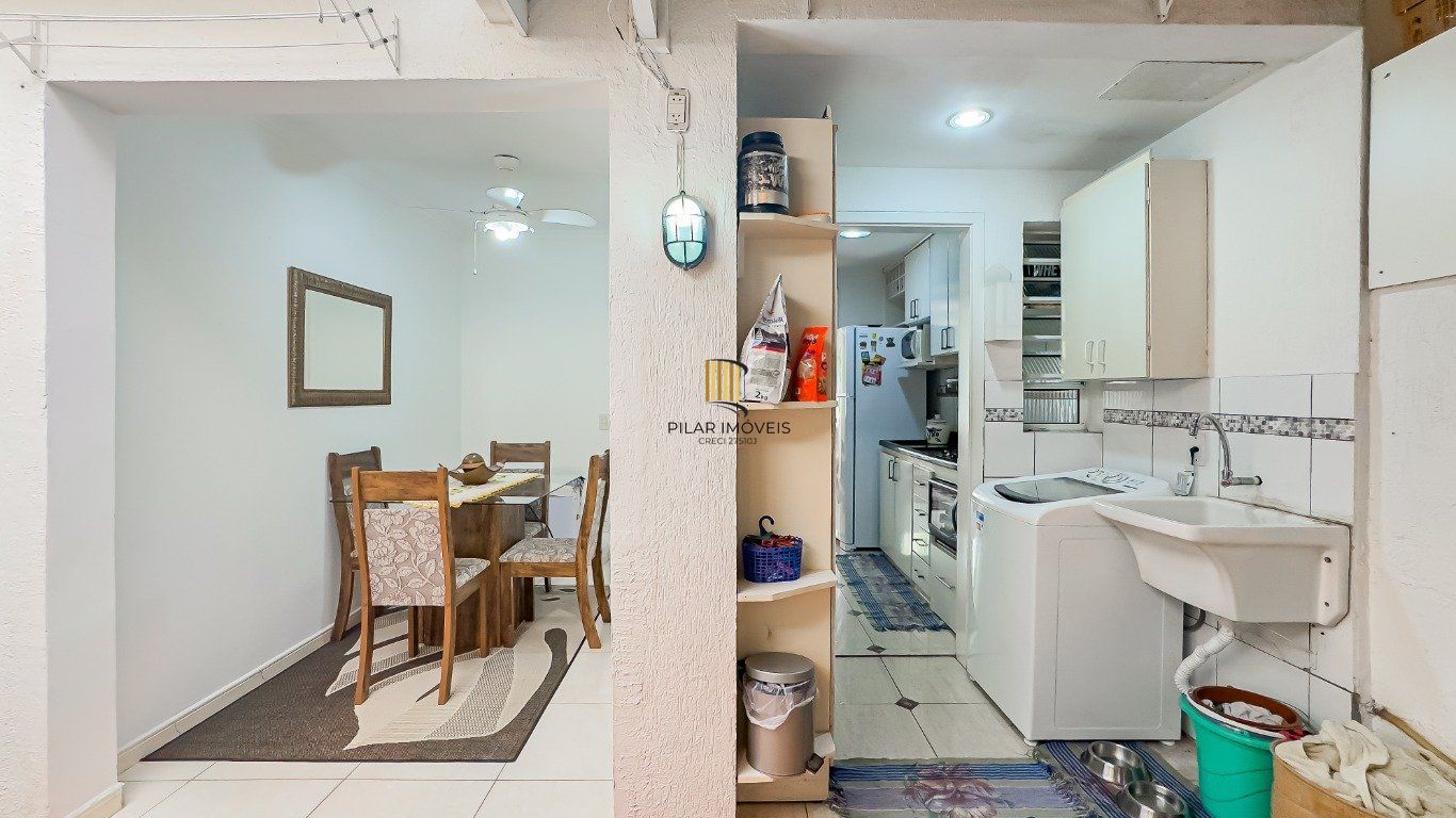 Casa em Condomínio de 2 dormitórios à venda em Sarandi, Porto Alegre.