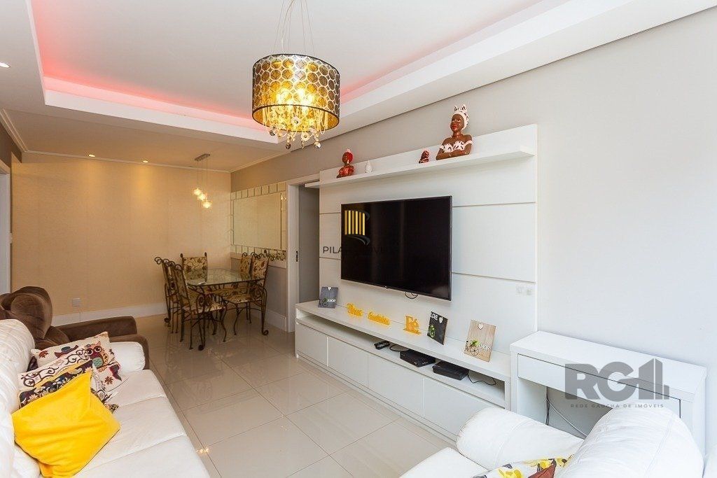 Excelente apartamento de 108m² com 3 dormitórios sendo 1 suíte. 