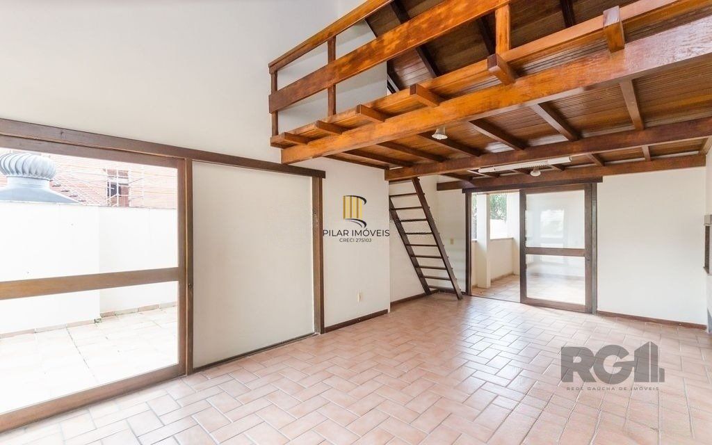 Ótima cobertura de 200 m² com 2 dormitórios e 1 vaga de garagem.