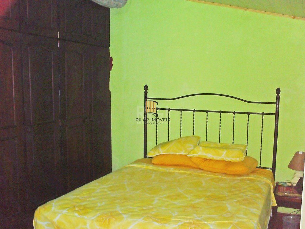 Casa para Venda - 140m², 3 dormitórios, sendo 1 suites, 2 vagas - Morro Santana