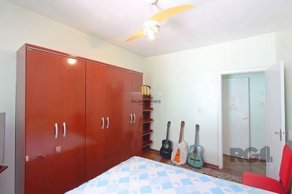 Casa à venda na Rua Marechal Mesquita, no bairro Teresópolis.