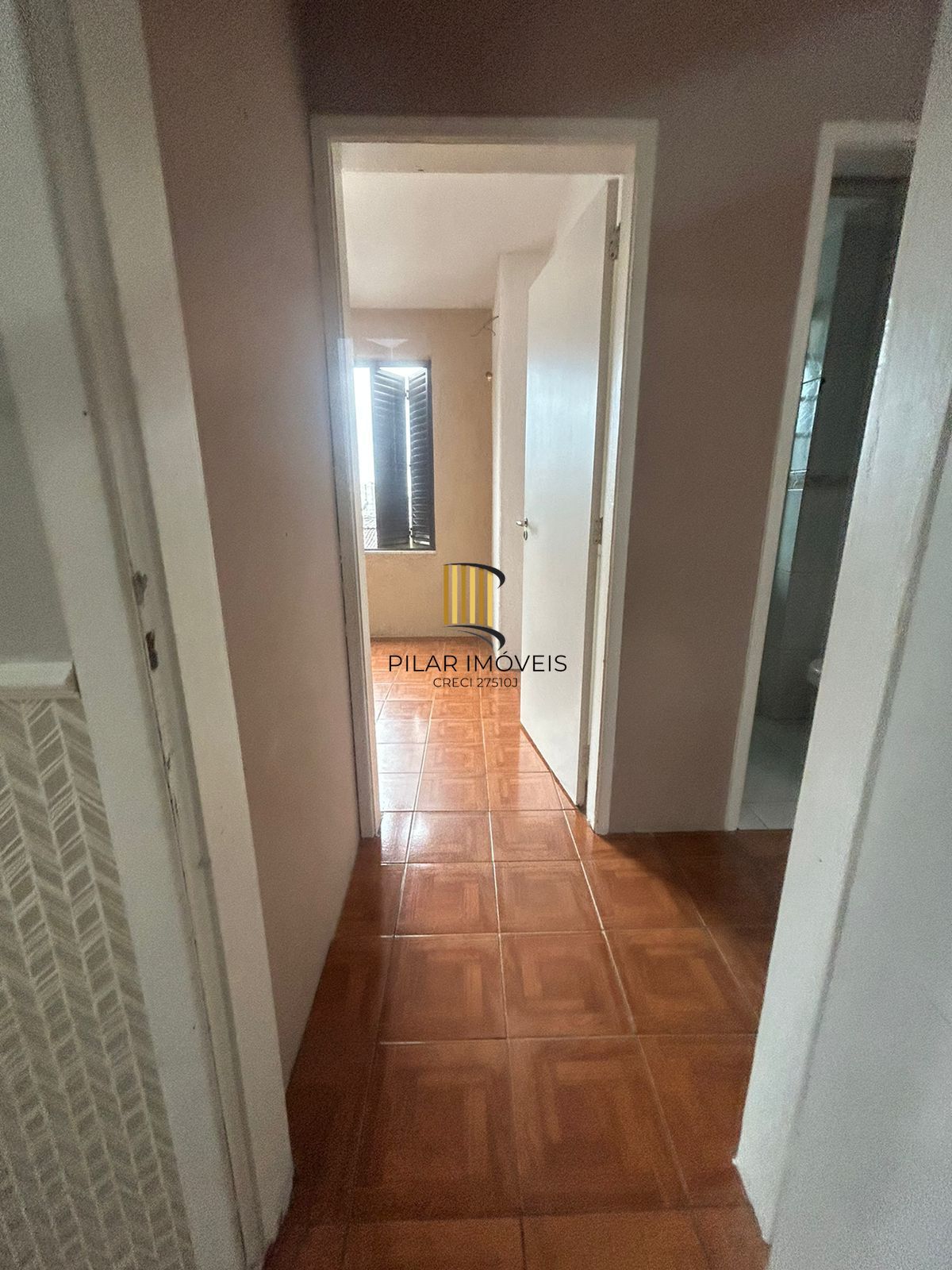 Apartamento 2 dorms bem localizado no bairro Santa Rosa de Lima