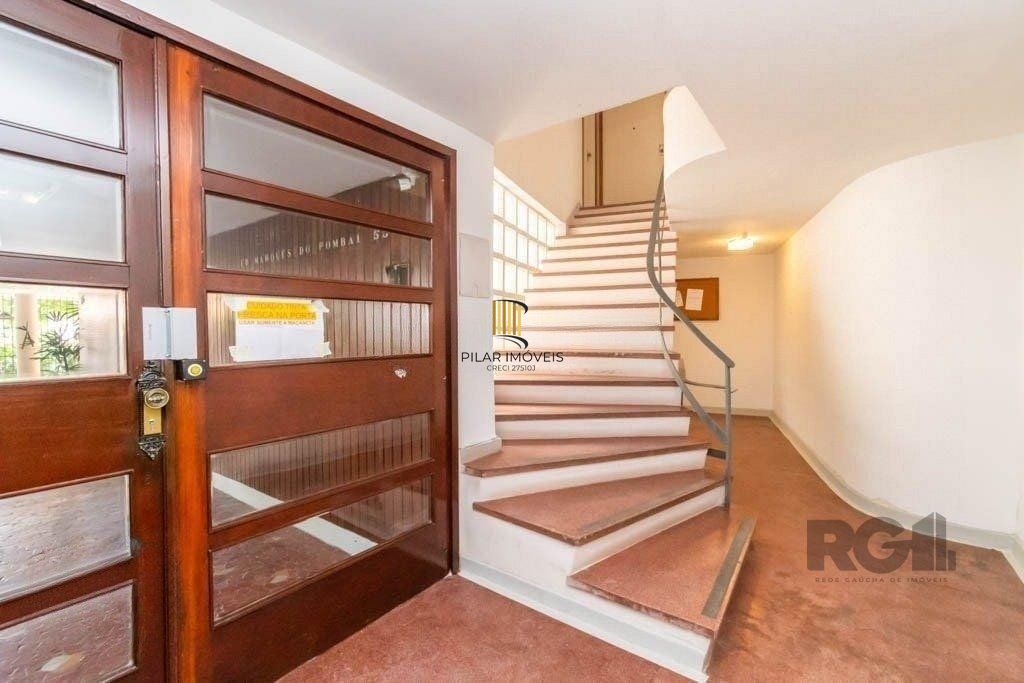 Apartamento 126m² - Semi mobiliado, 3 dormitórios, 1 vaga no bairro Moinhos de Vento