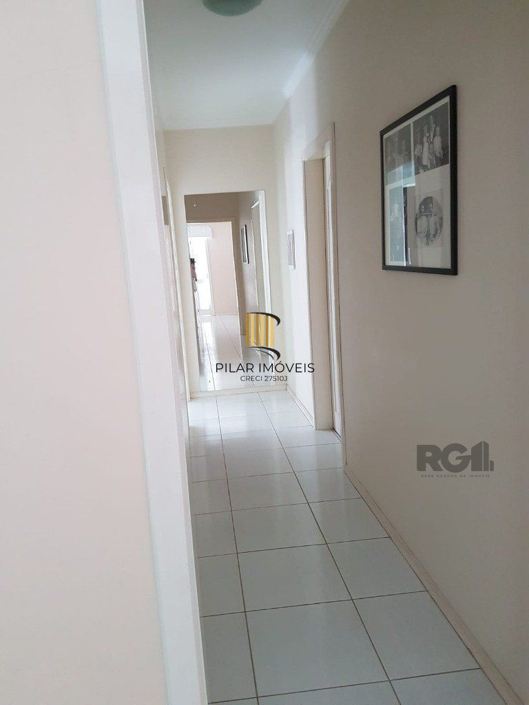 Casa 4 dormitórios no bairro Centenário