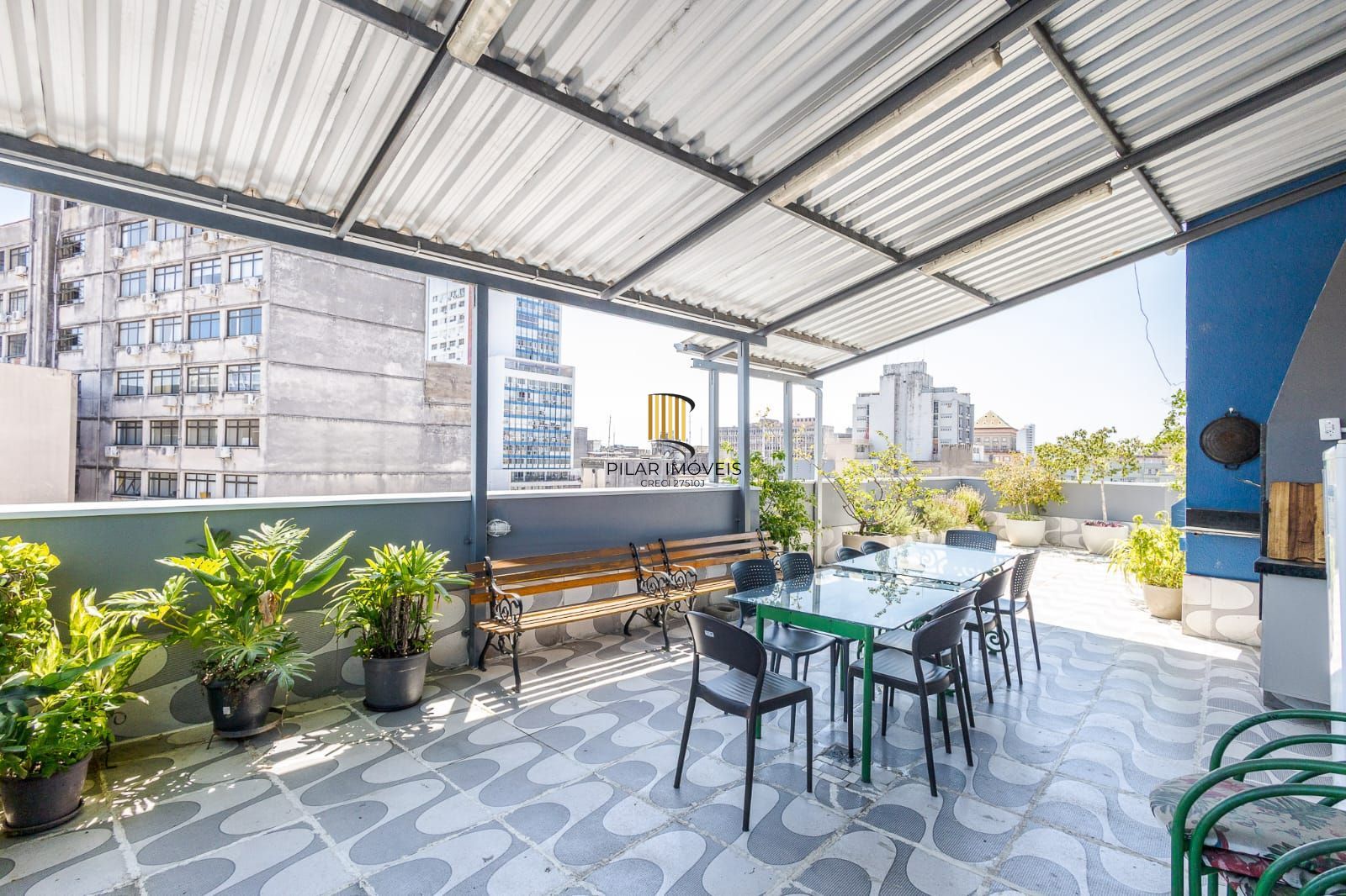Apartamento de 80 m²semi mobiliado, 3 dormitórios e 1 suíte no Centro Histórico