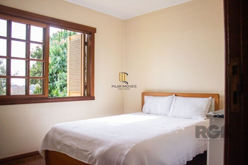 Casa 298m² - 4 dormitórios, 3 vagas na Zona Norte
