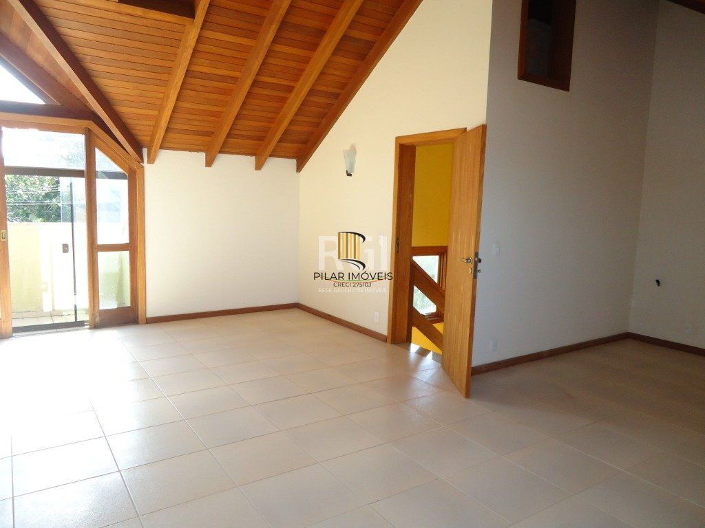 Casa 3 dormitórios no bairro Teresópolis