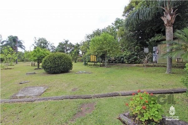 Casa em condomínio 111m² - 3 dormitórios sendo 1 suíte e 4 vagas no bairro Espirito Santo
