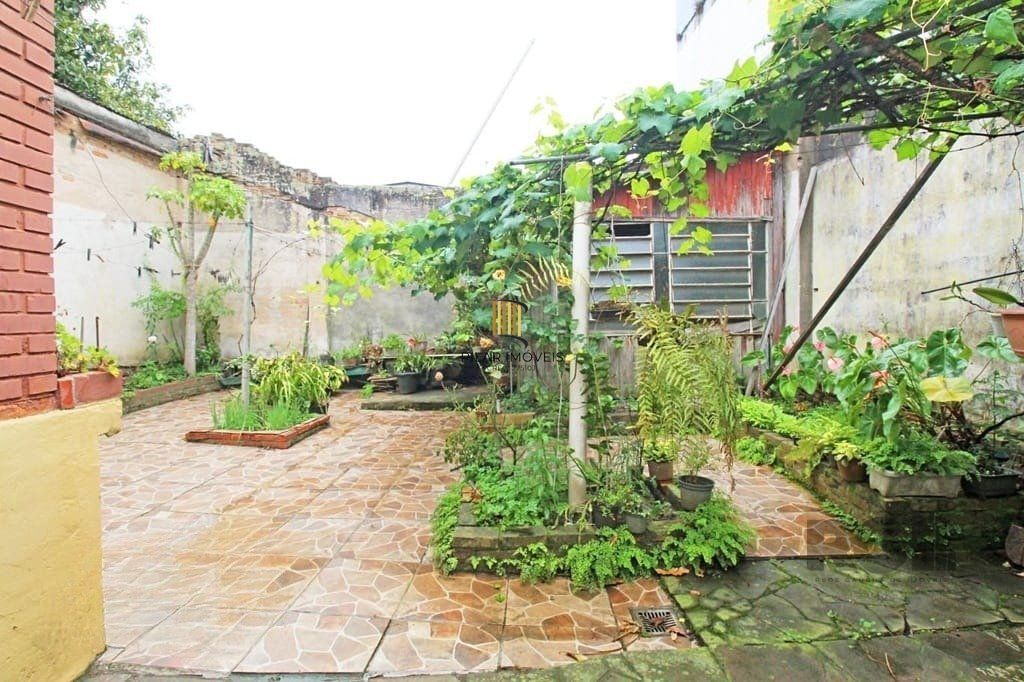 Excelente casa de 154m² com 3 dormitórios e 2 vagas.