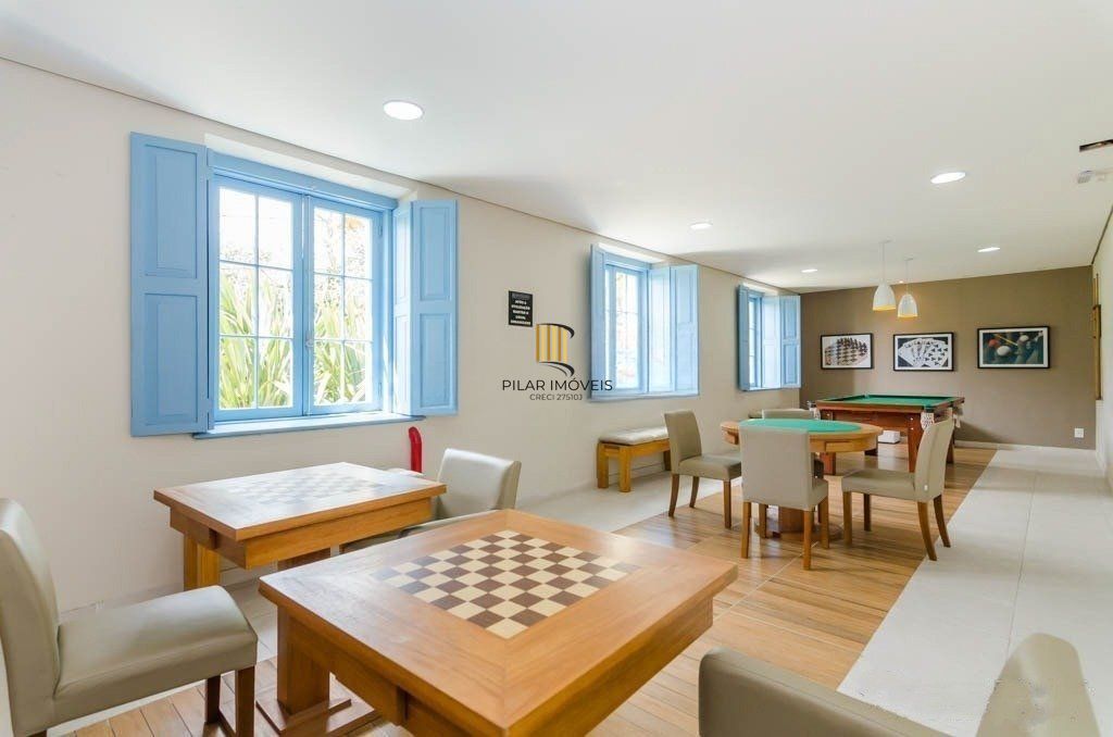 Apartamento de 3 dormitórios à venda no Bairro Teresópolis, Porto Alegre.