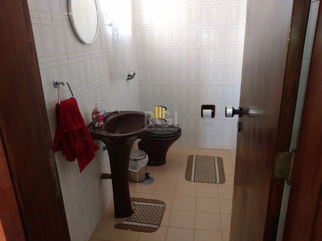 Cobertura para Venda - 237.88m², 3 dormitórios, sendo 1 suites, 2 vagas - Moinhos de Vento