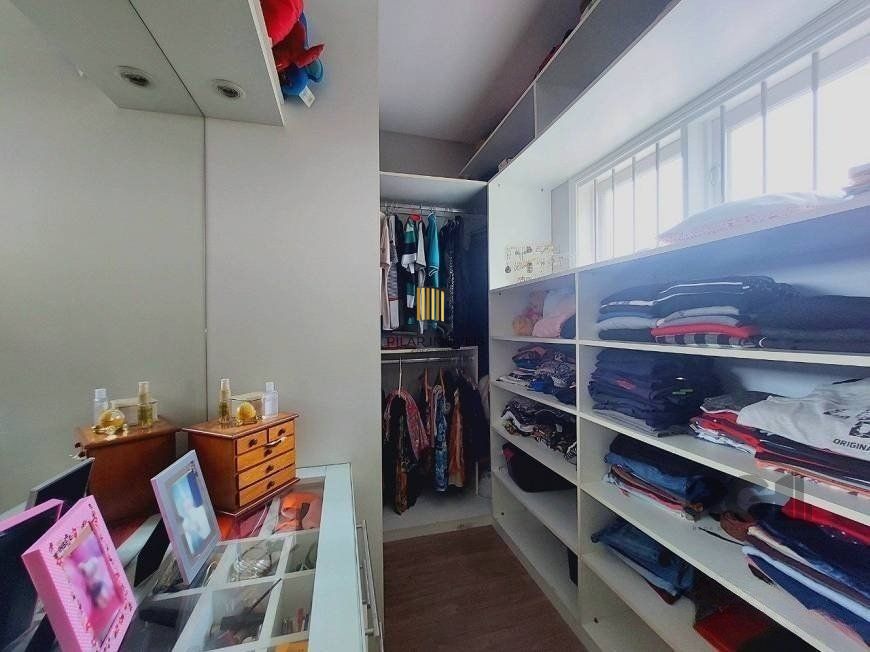 Excelente casa de 250m² com 3 dormitórios no bairro Sarandi.