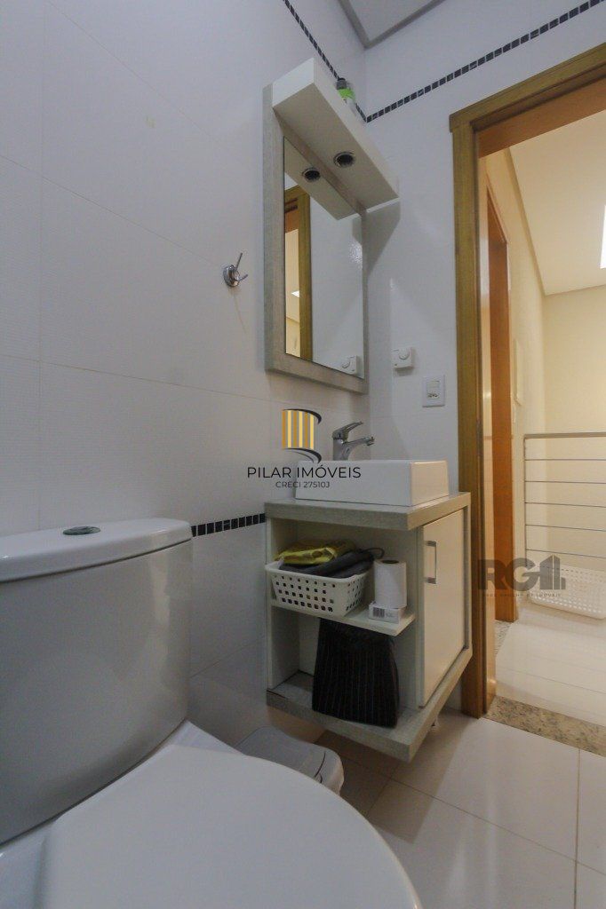 Casa de Condomínio 3 dormitórios no bairro Vila Ipiranga