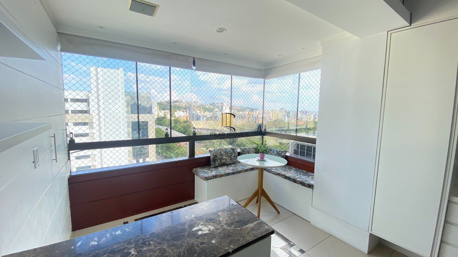Apartamento com 3 quartos, 2 vagas e 100.7m² - Rua Botafogo - Menino Deus, Porto Alegre