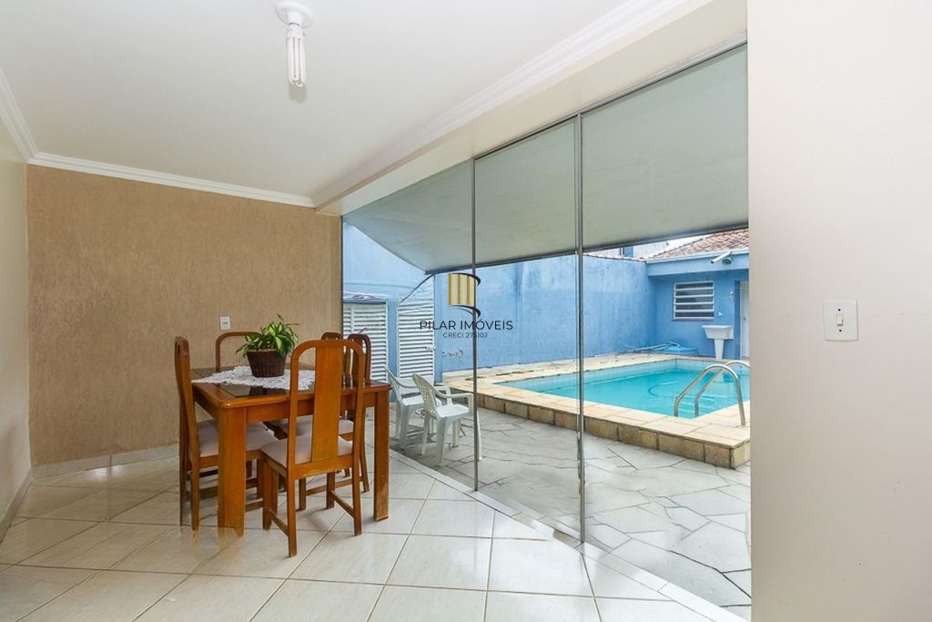 Casa de 4 dormitórios à venda no Bairro Ipanema - Porto Alegre