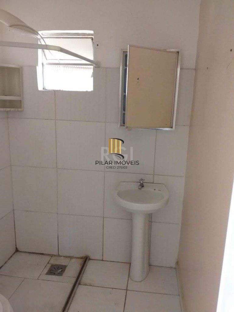 Casa para Venda - 200m², 6 dormitórios, 4 vagas - Tristeza