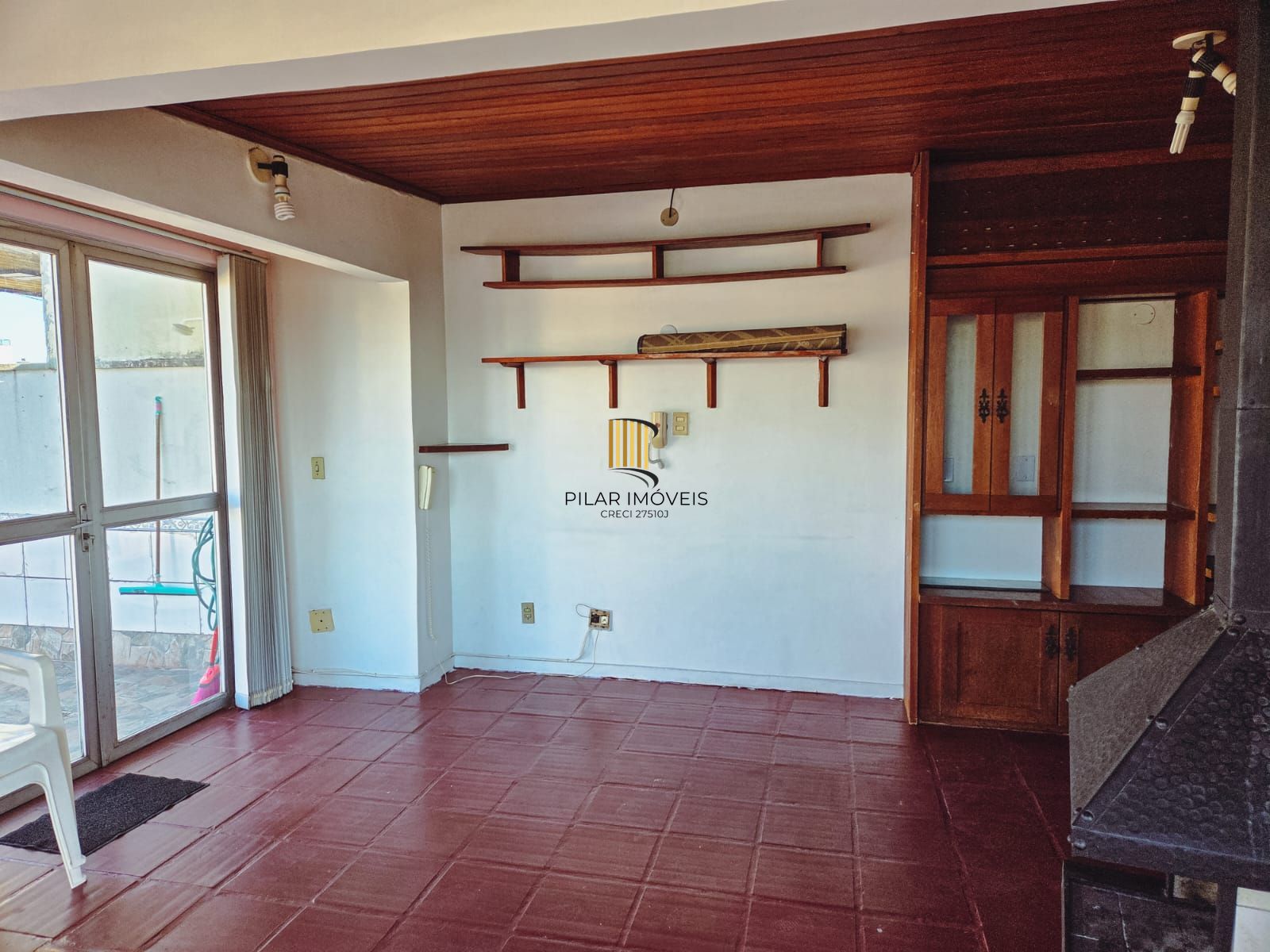 COBERTURA NO MENINO DEUS - 2 DORM, 2 BANH, 2 VAGAS COBERTAS - VISTA PANORÂMICA