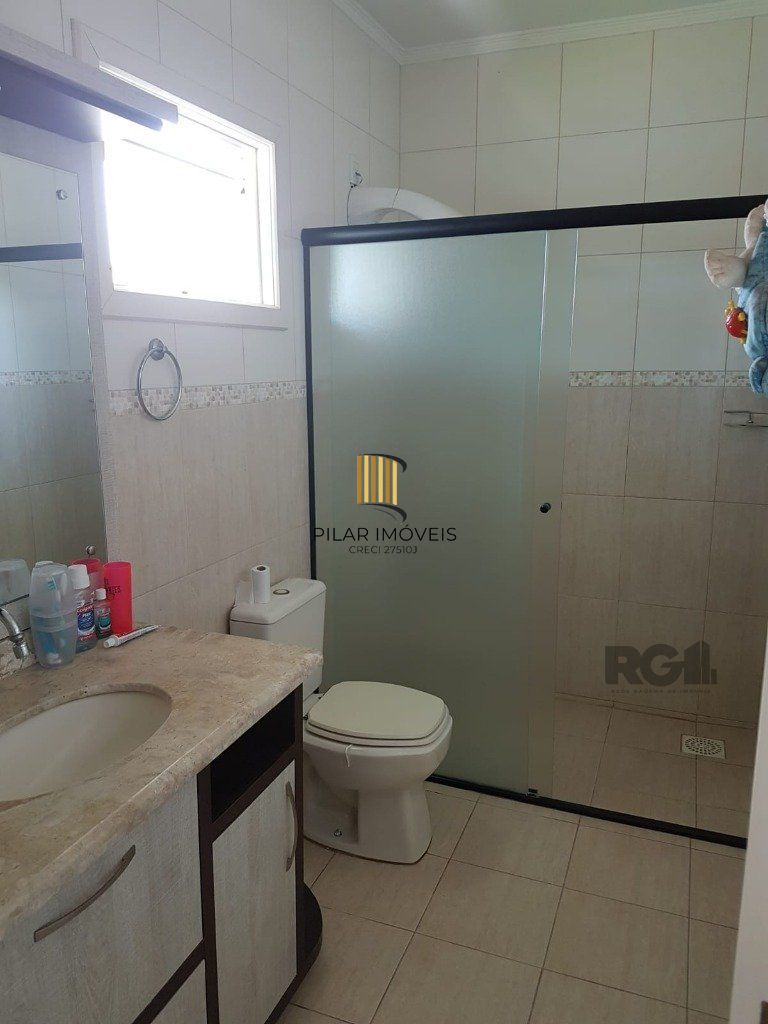 Casa 4 dormitórios no bairro Centenário