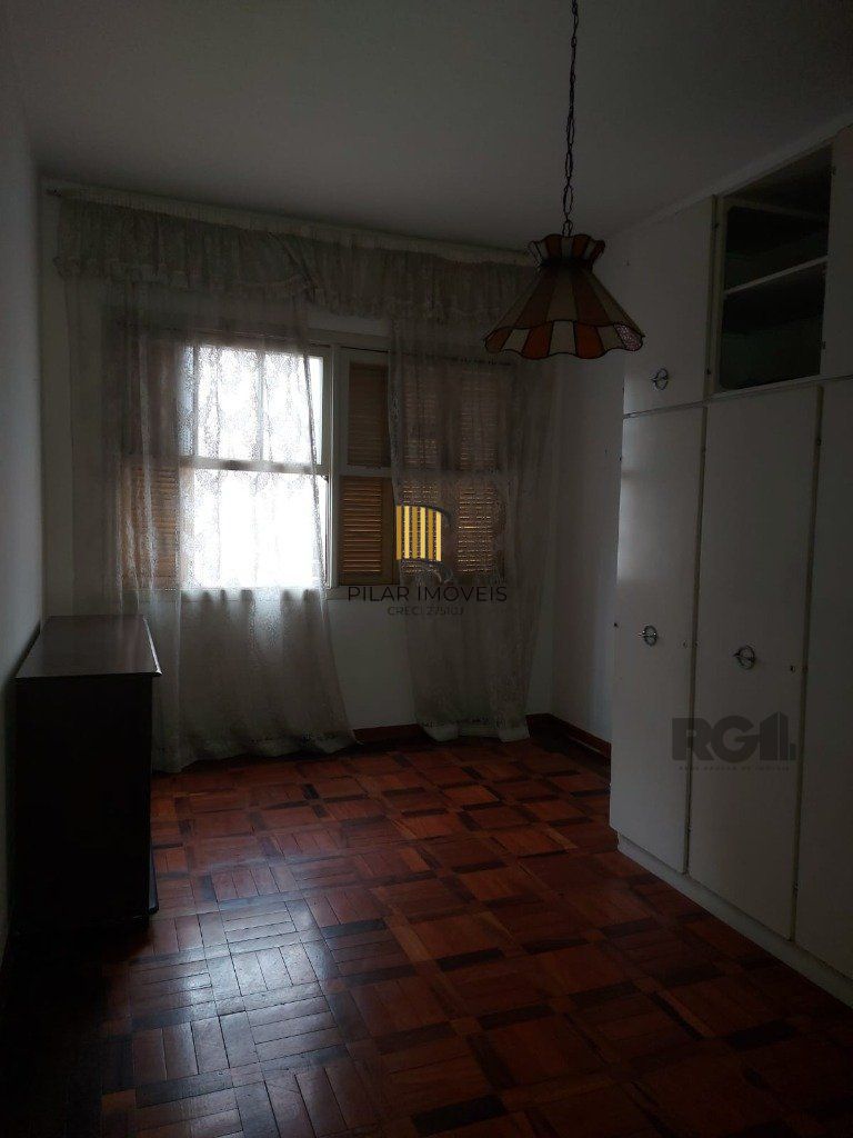 Apartamento 2 dormitórios, próximo da UFRGS, PUC, Ernesto Dorneles e trasporte público.