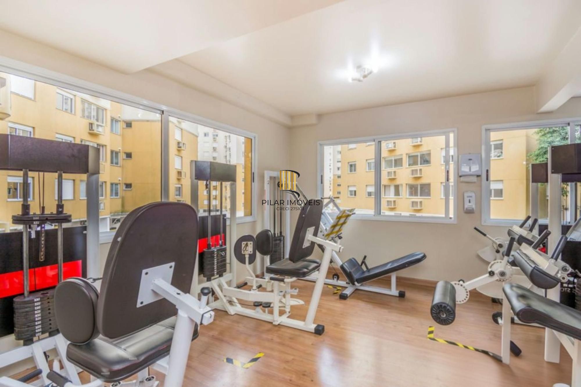 Apartamento de 3 dormitórios à venda no Bairro Santo Antônio - Porto Alegre