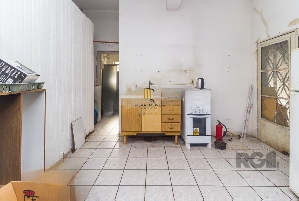 Casa 3 dormitórios no bairro Glória