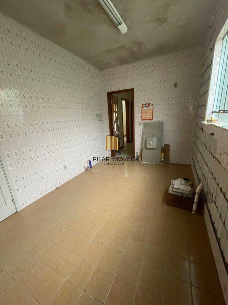 Casa 3 dormitórios no bairro Chácara das Pedras