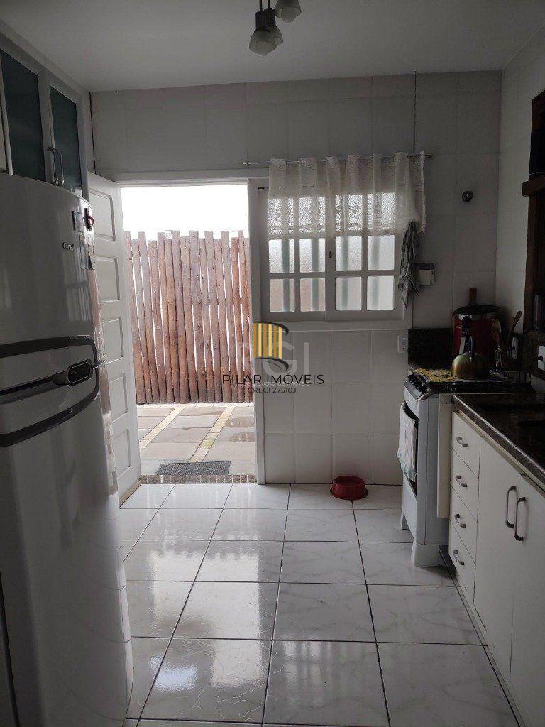 Casa para Venda - 160.78m², 4 dormitórios, sendo 2 suites, 5 vagas - Centro