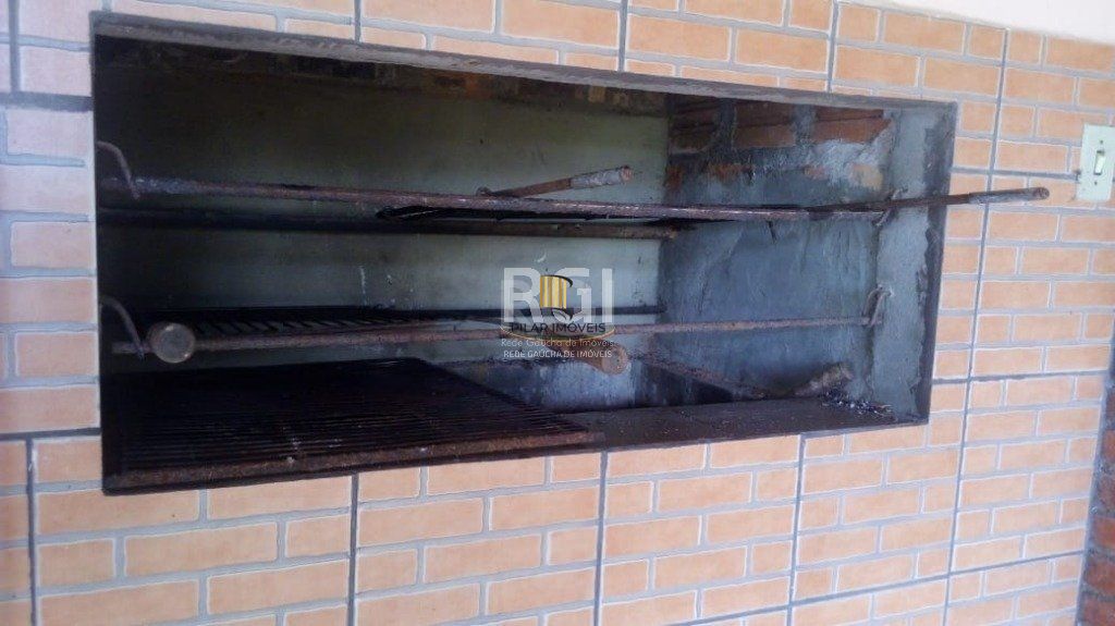 Sítio para Venda - 100m², 3 dormitórios, 9 vagas - Pinheiro