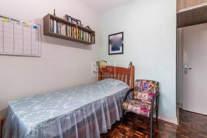 Apartamento 100m² no bairro Farroupilha - semi mobiliado, 3 dormitórios, 1 suíte e 1 vaga