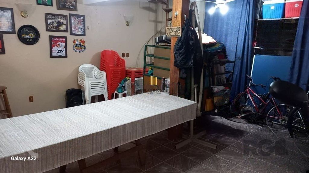 Casa 3 dormitórios no bairro Rubem Berta