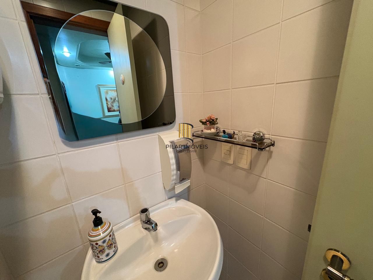 Sala comercial no bairro Três figueiras